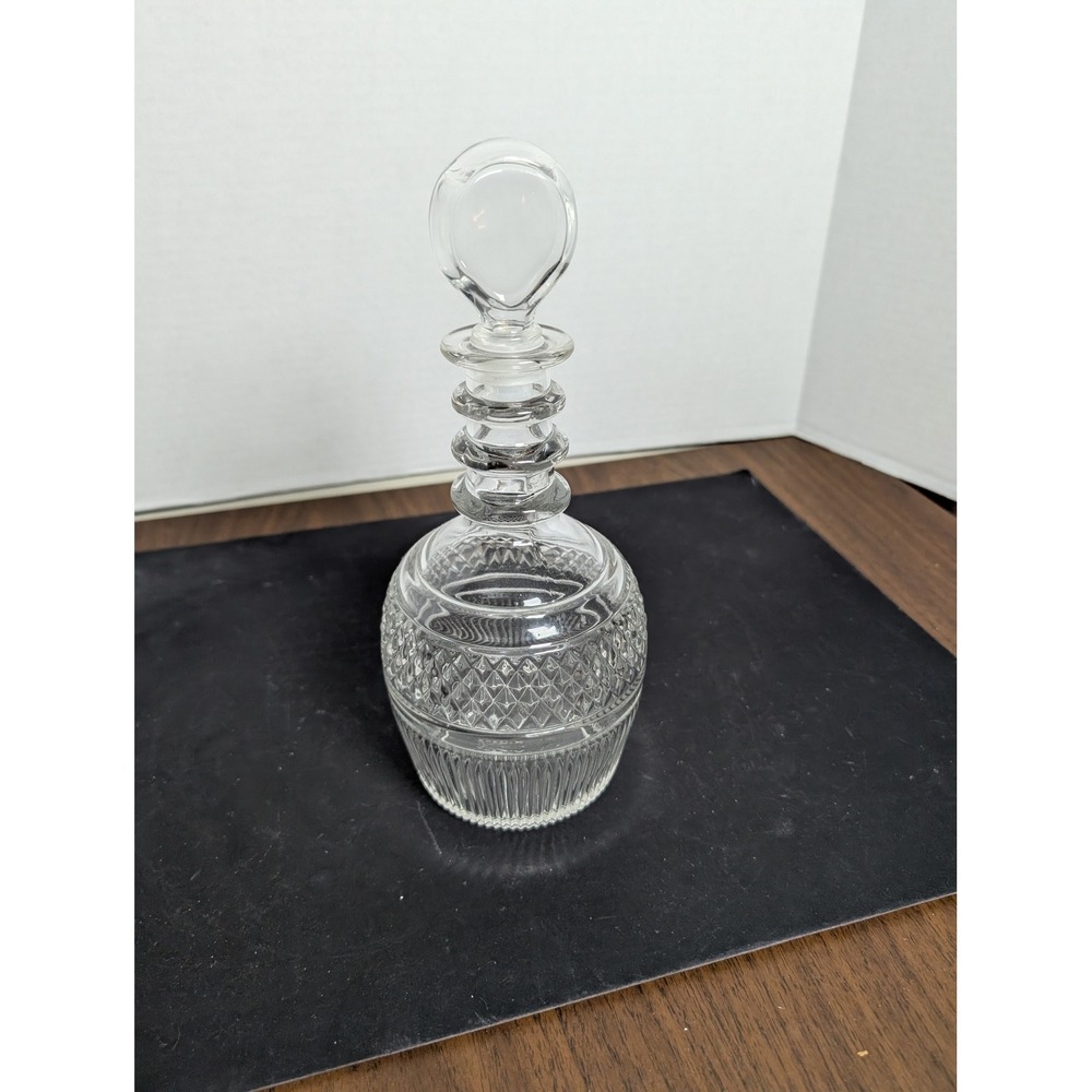 Vintage Tiffany & Co. Seagram's 1776 Collectors Glass Decanter with Stopper - Picture 2 of 10